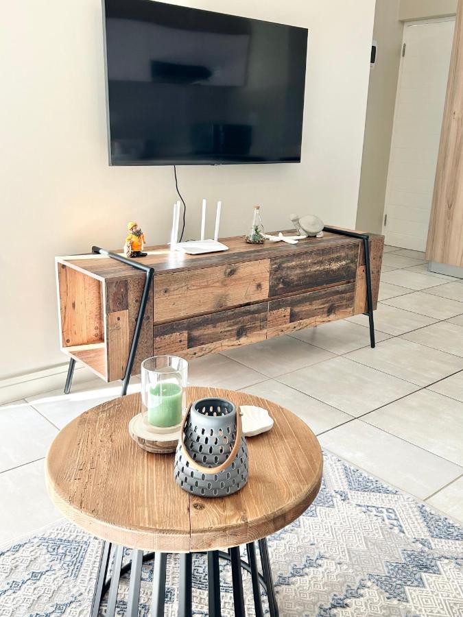 Ballito Hills - Ocean View, Queen Bed & Free Wi-fi * Durban